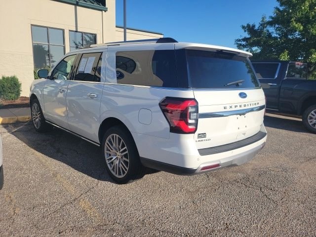 Used 2022 White Ford Limited image 2
