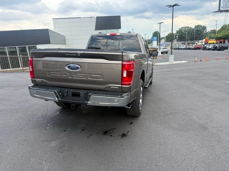 Used 2021 Gray Ford XLT image 7