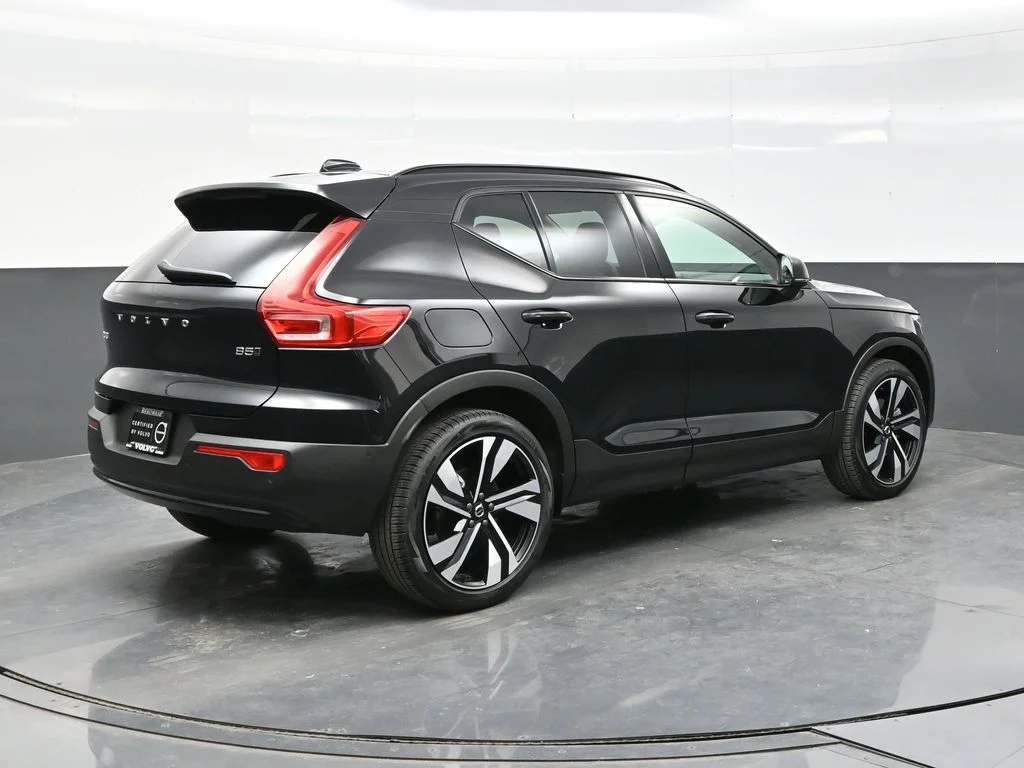 Certified Used 2025 Onyx Black Volvo Ultra image 7