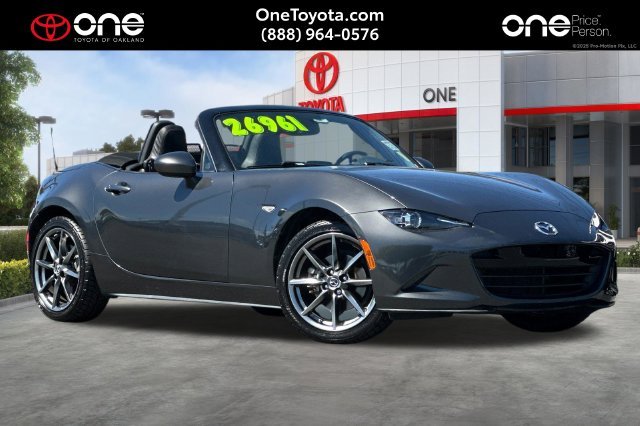 Used 2020 Gray Mazda Grand Touring image 1