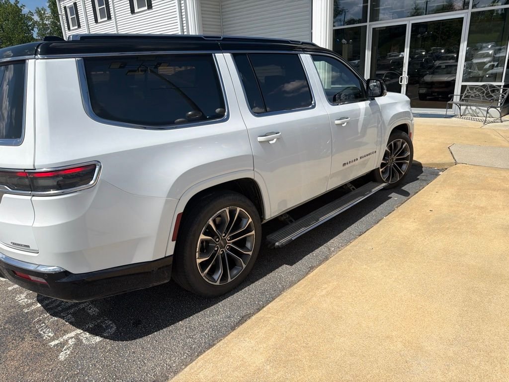 2023 Jeep Grand Wagoneer Series III - Photo 5