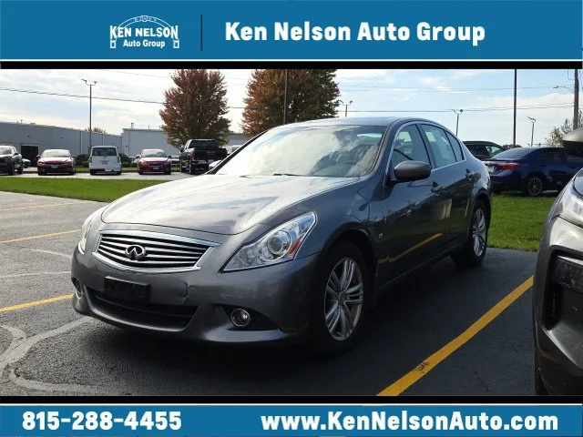 2015 INFINITI Q40