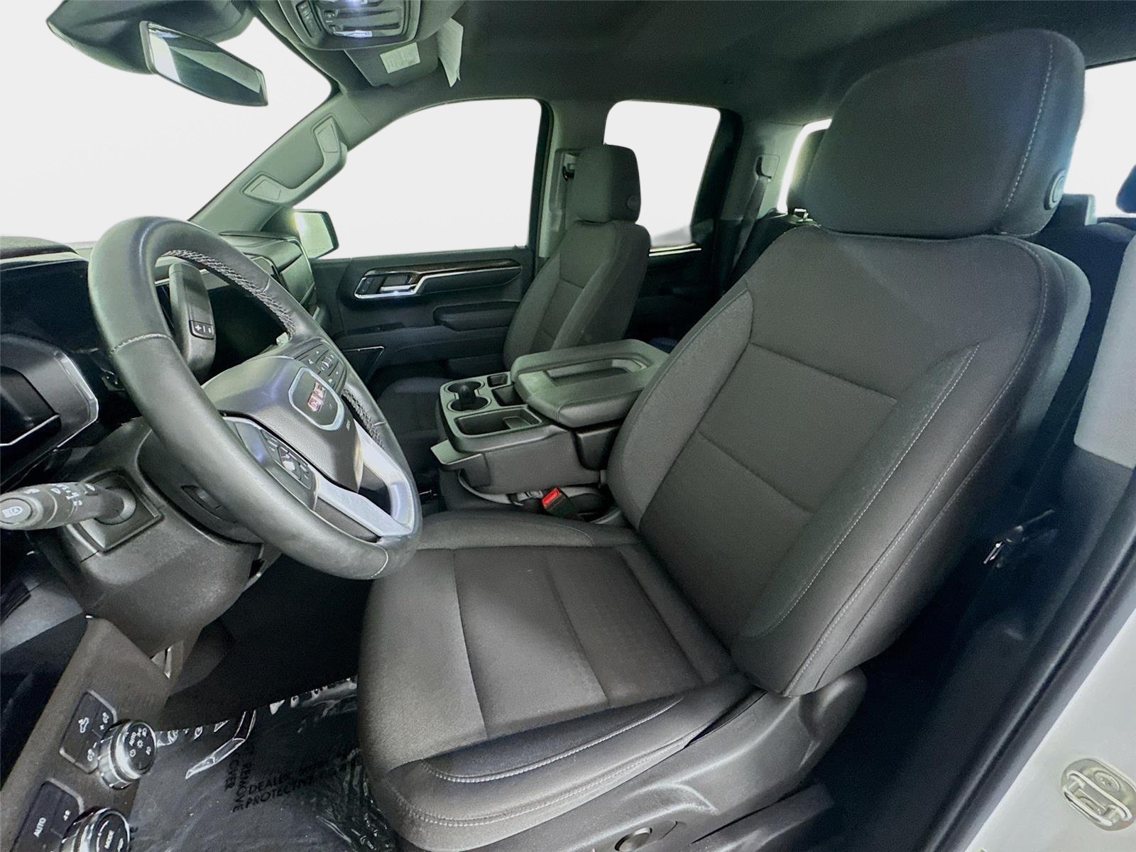 Used 2024 Summit White GMC Elevation image 11