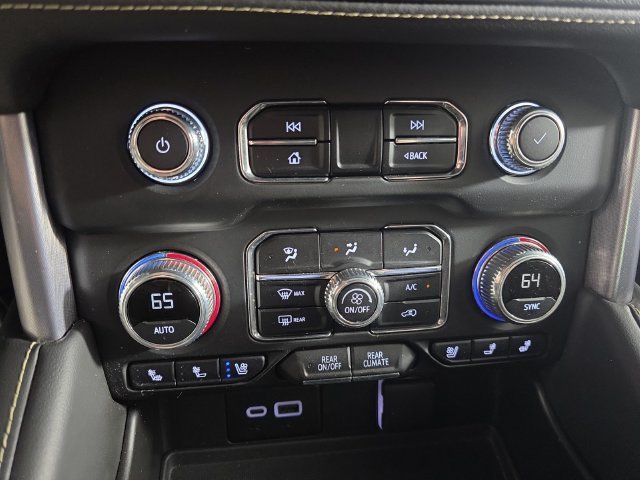 Used 2024 Onyx Black GMC SLT image 21