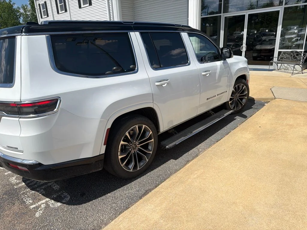 Used 2023 White Jeep Series III image 5