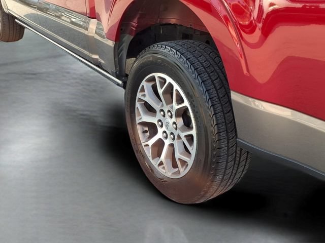 Used 2023  Ford XL image 24