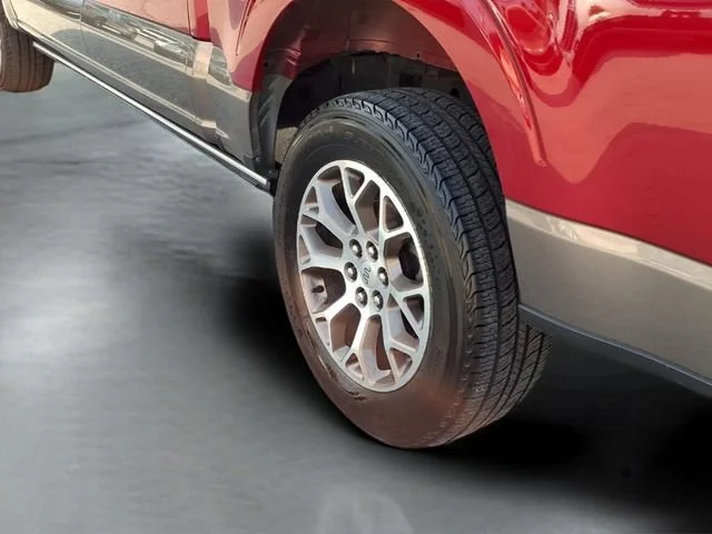 Used 2023  Ford XL image 24