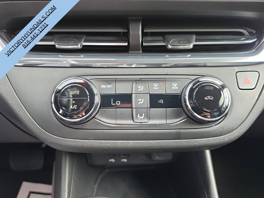 Used 2026 White Buick Preferred image 17