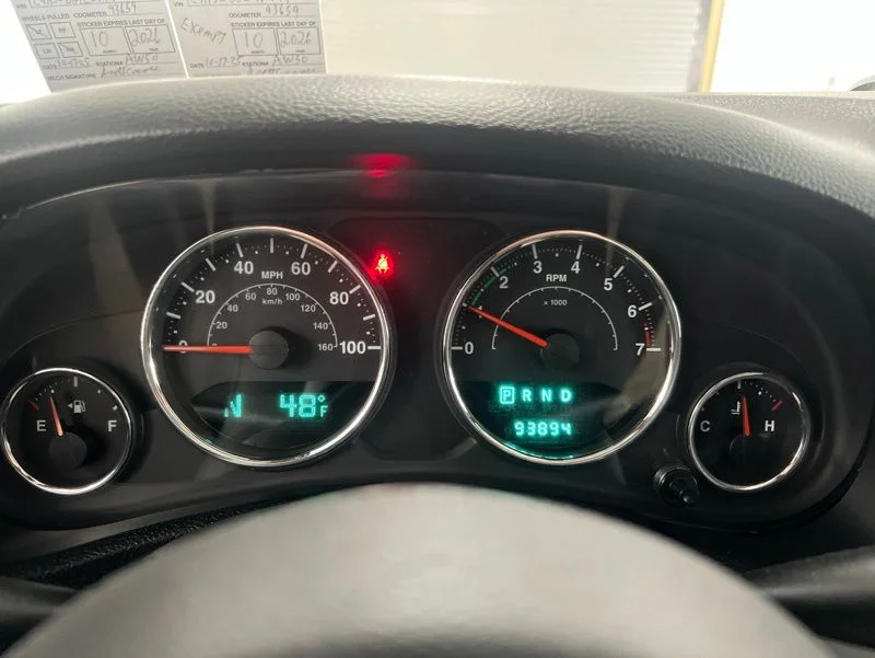 Used 2014 White Jeep Unlimited Sport image 24