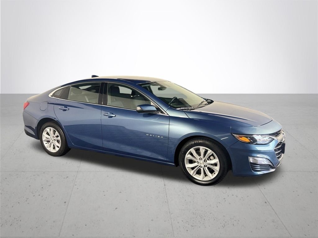 Used 2025 Blue Chevrolet LT image 4