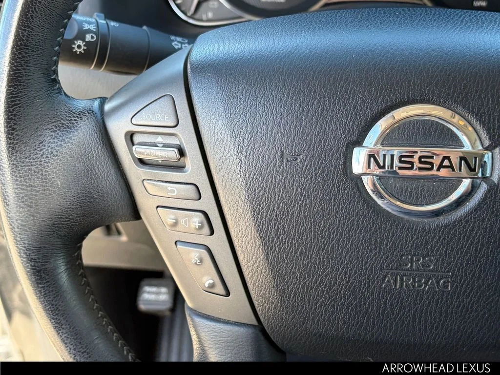 Used 2018 Black Nissan Platinum image 16