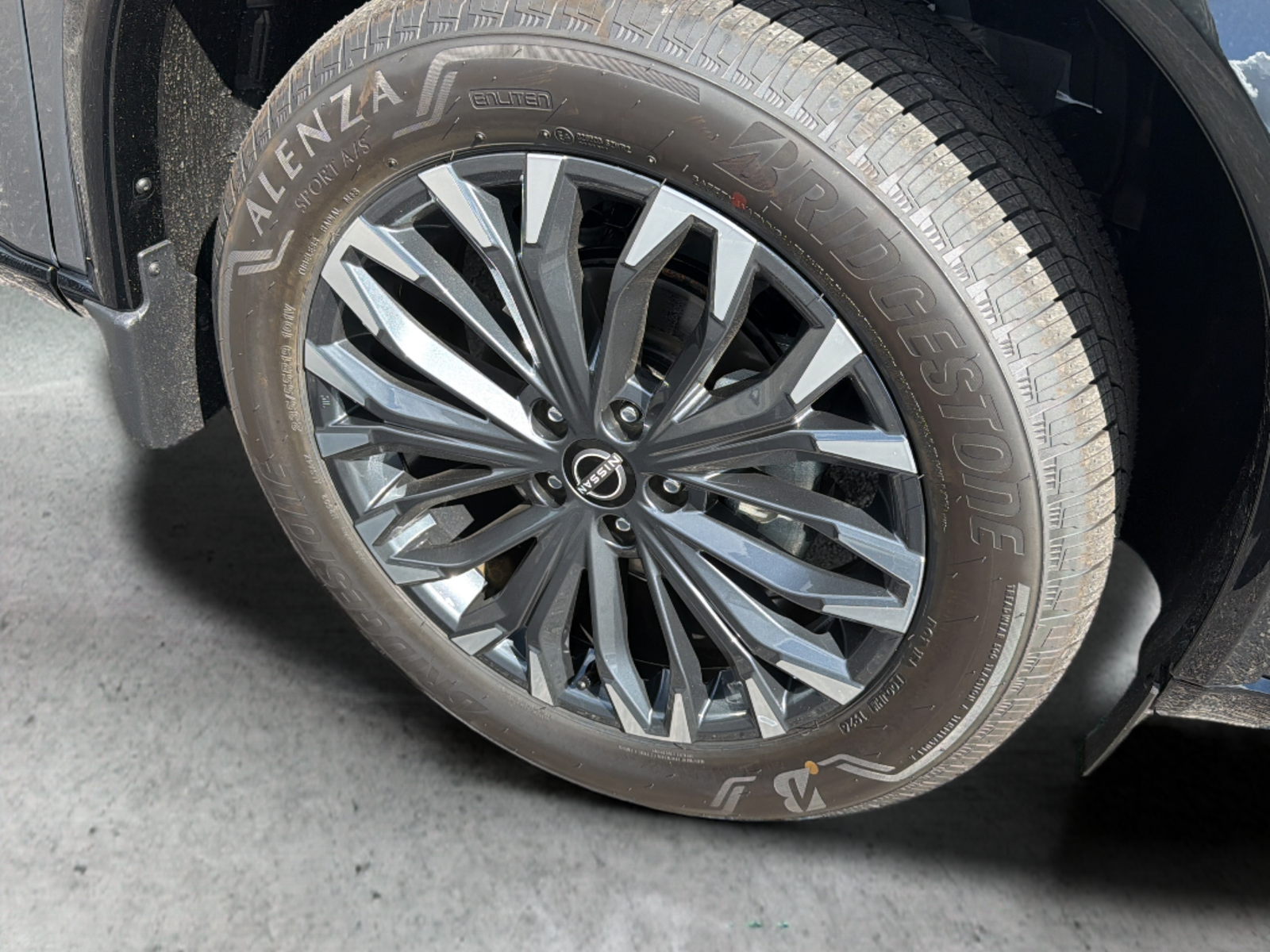 New 2026 Gray Nissan Platinum image 39