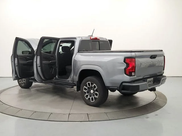 Used 2023 Gray Chevrolet LT image 13