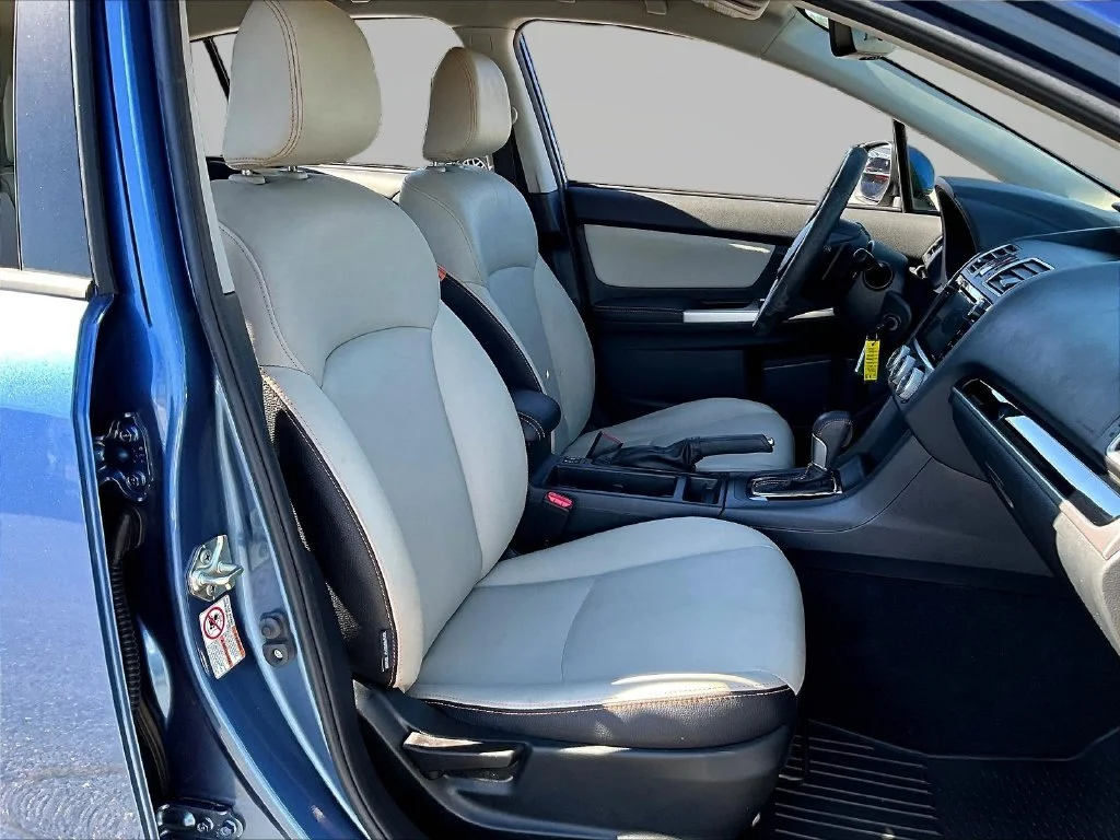 Used 2017 Blue Subaru 2.0i Limited image 30