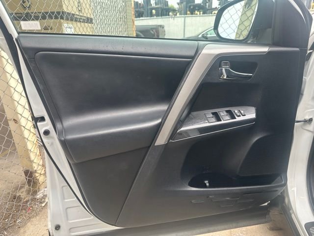Used 2018 White Toyota Adventure image 8