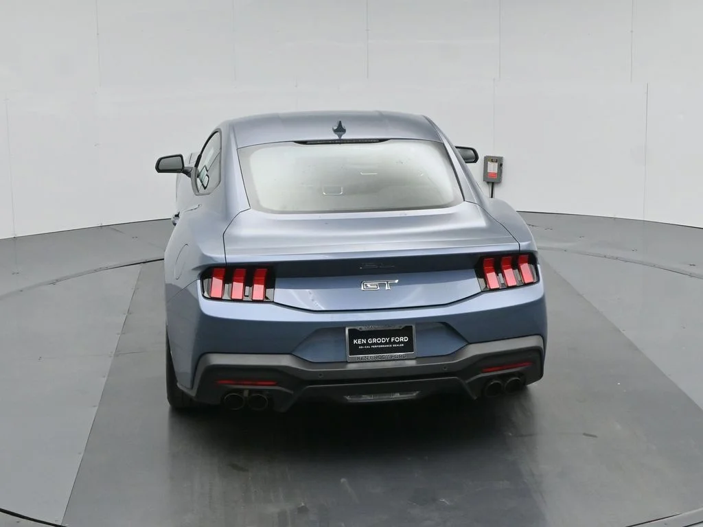 New 2026 Vapor Blue Metallic Ford GT Premium image 37