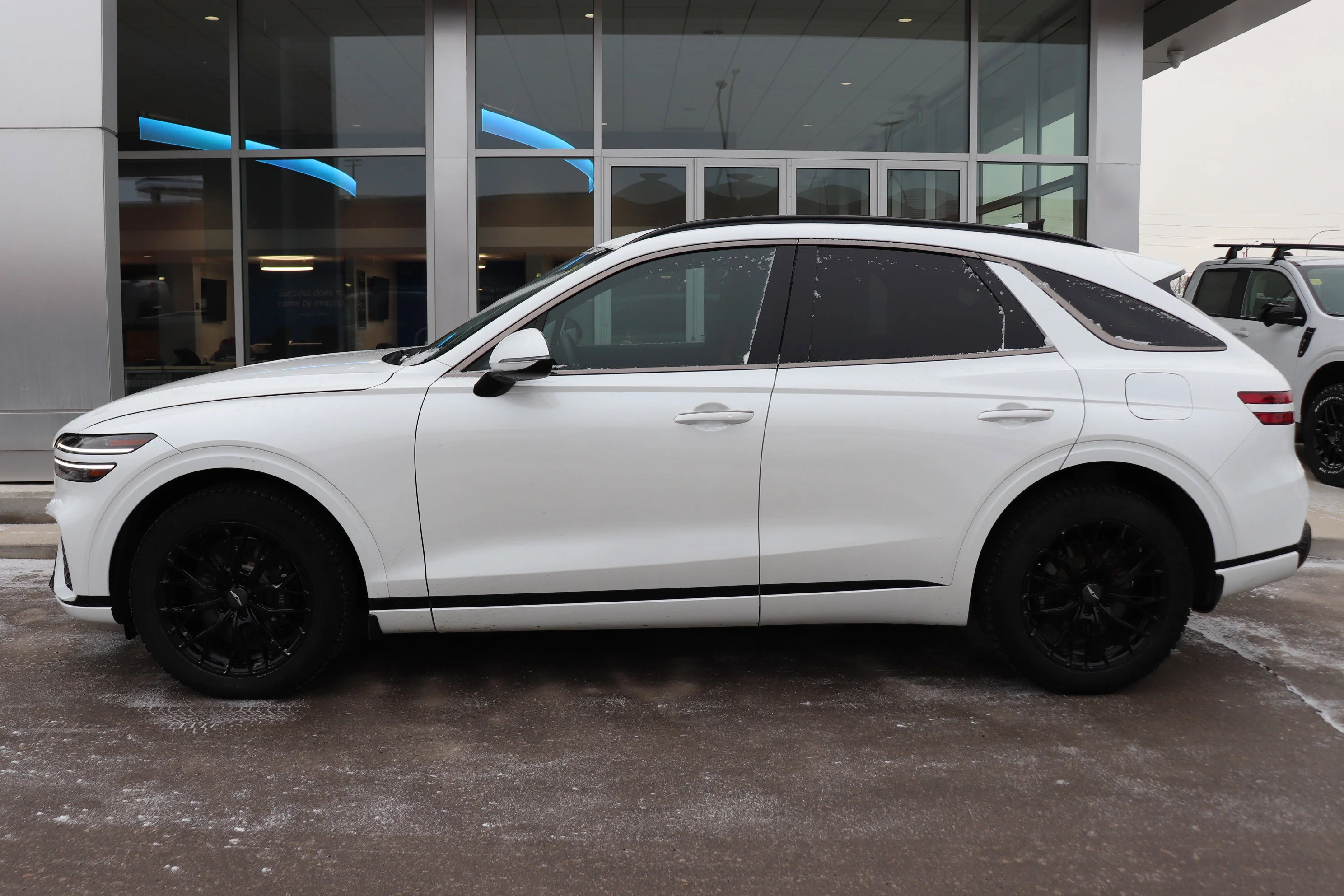 Used 2023 White Genesis 3.5T Sport image 3