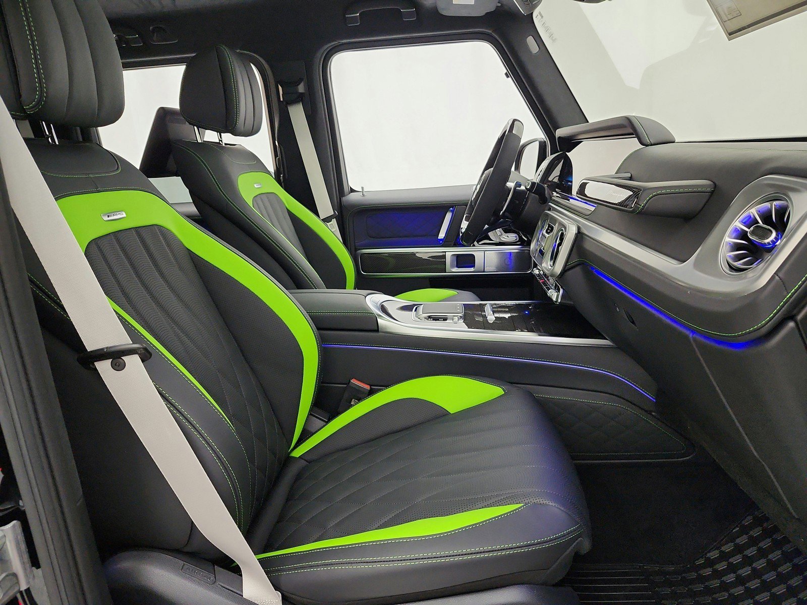 New 2026 Obsidian Black Metallic Mercedes-Benz AMG® G 63 SUV image 35