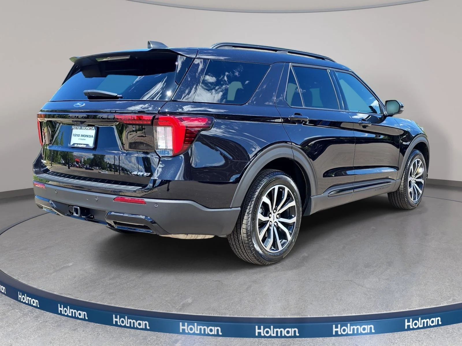 Used 2025 Black Metallic Ford ST-Line image 6