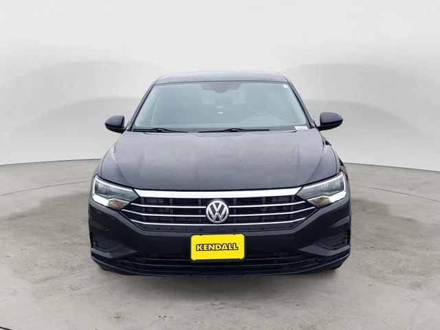 Used 2019 Tornado Red Volkswagen 1.4T SE image 8