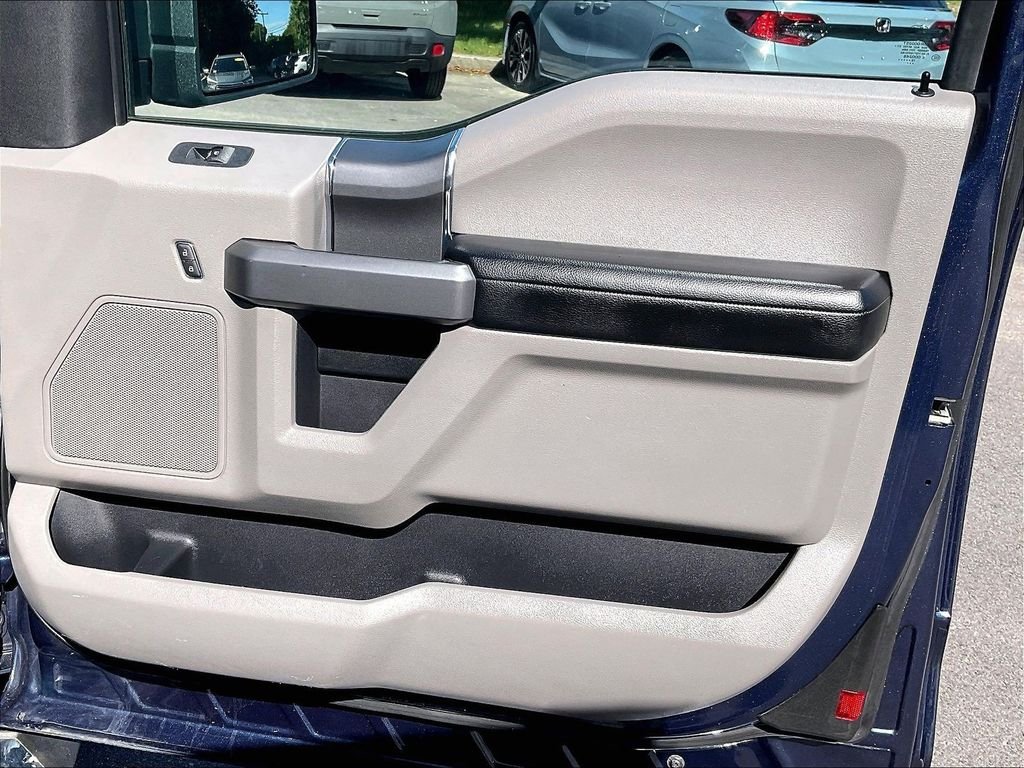 Used 2018 Blue Ford XLT image 26