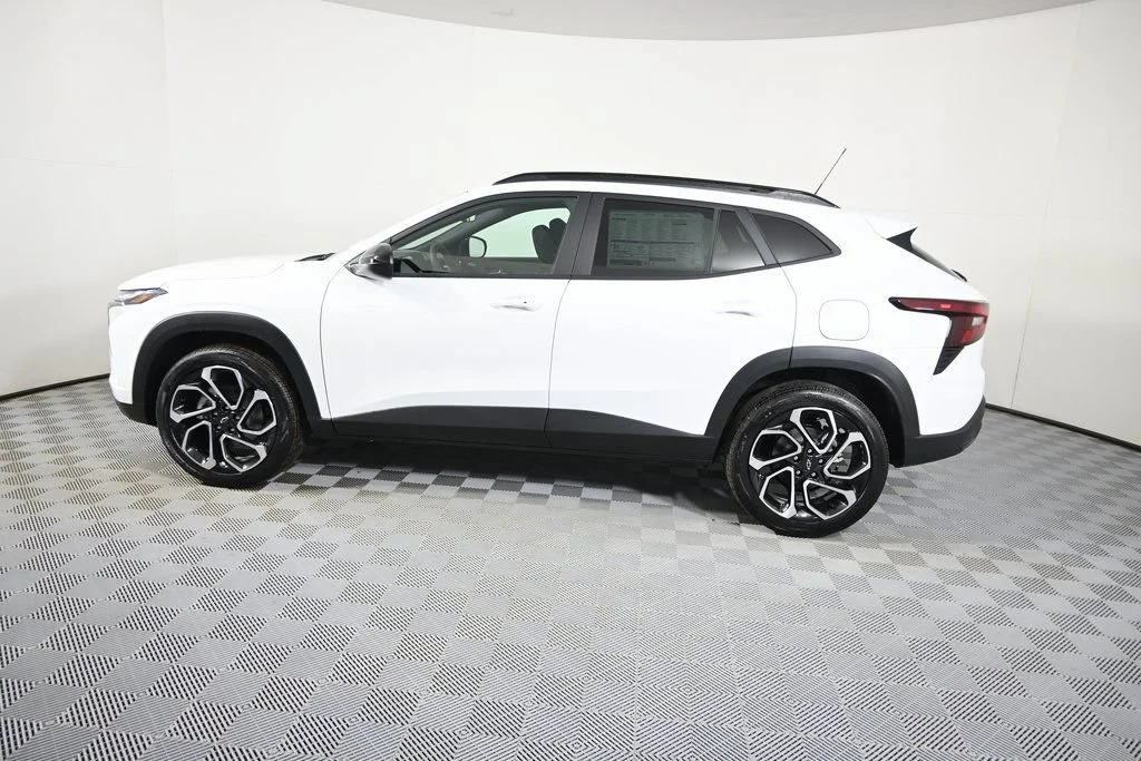 2026 Chevrolet Trax RS - Photo 3