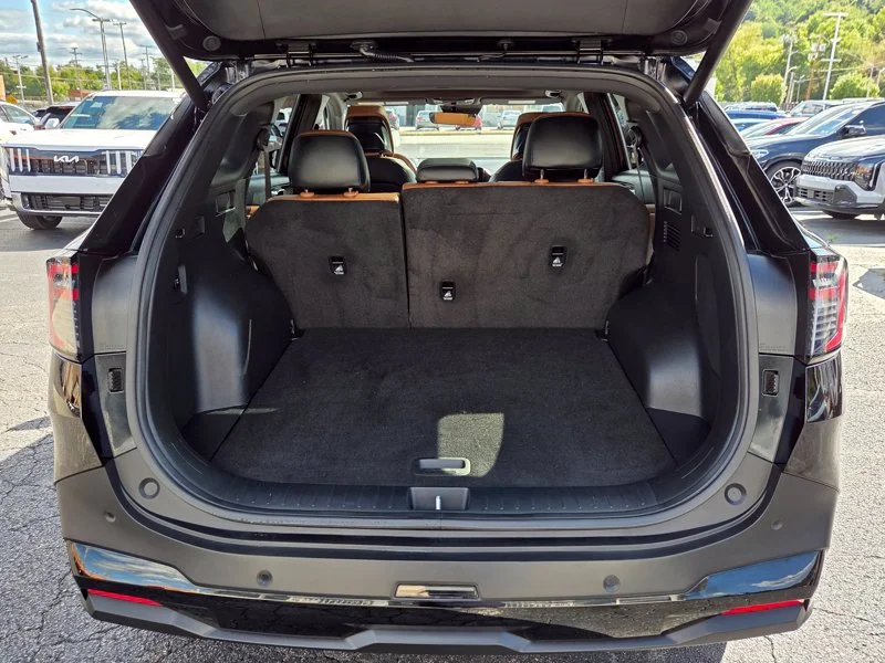 Used 2026 Black Kia X-Line image 10