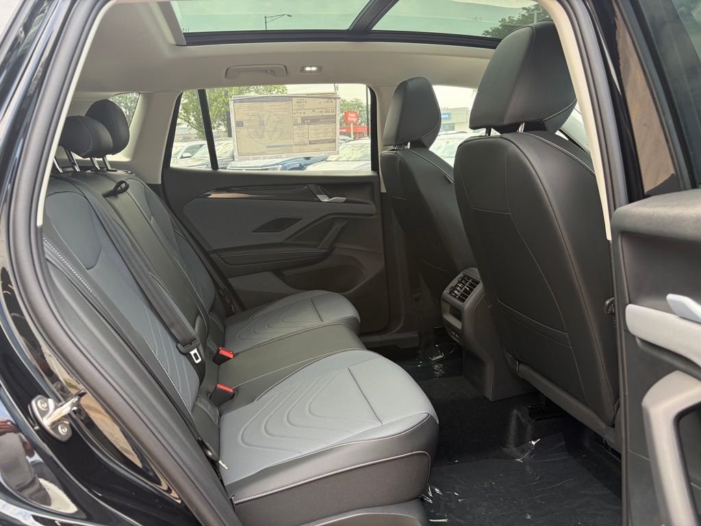 New 2026 Deep Black Pearl Volkswagen 2.0T SE image 19