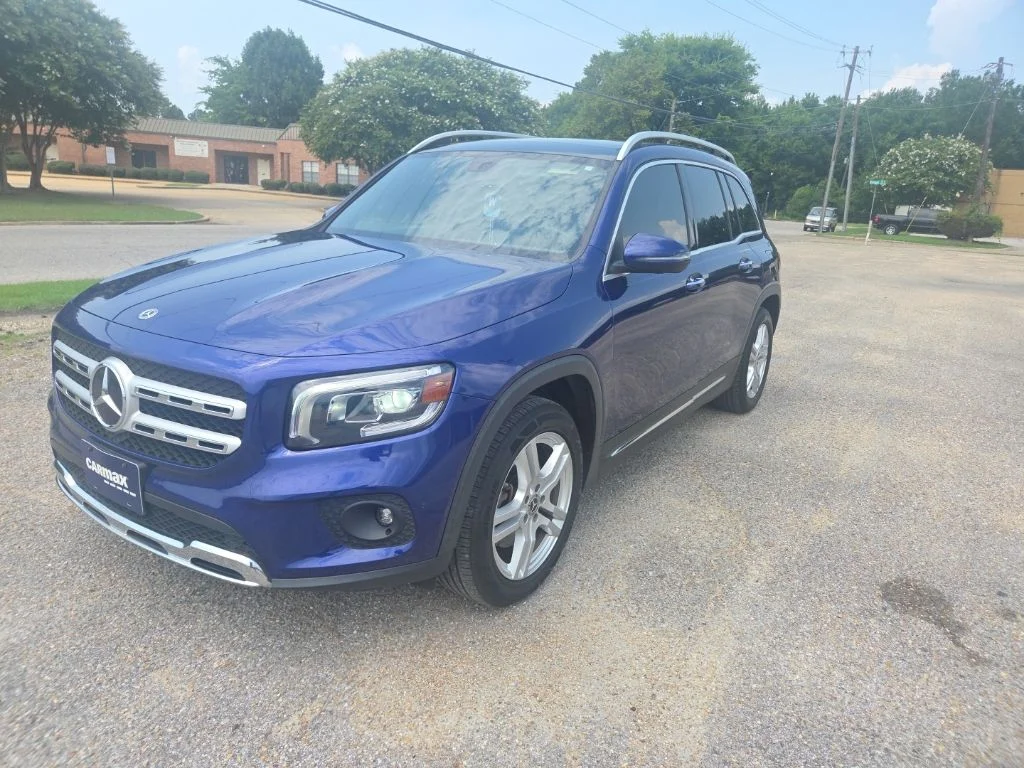 Certified Used 2020  Mercedes-Benz GLB 250 image 3