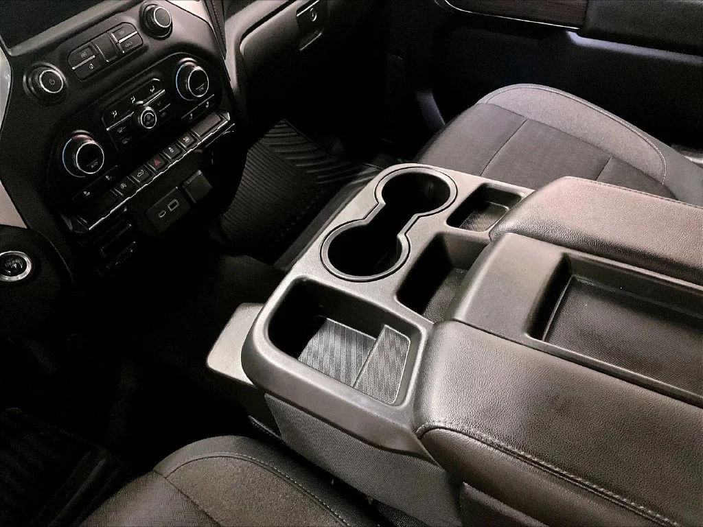 Used 2019 Black Chevrolet LT image 19
