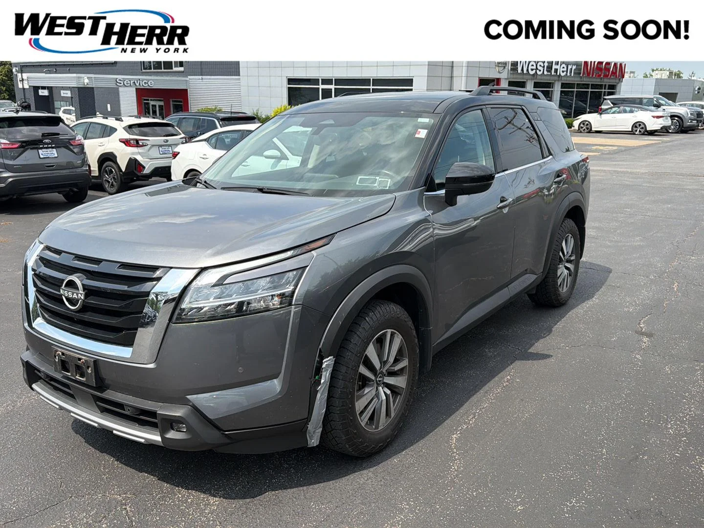 Used 2022 Gun Metallic/Super Black Nissan SL image 1