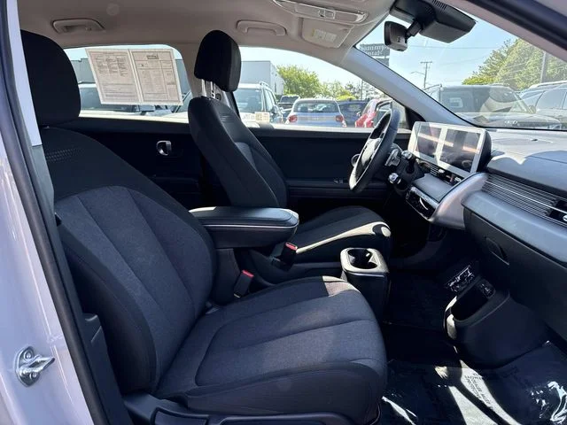 Used 2024 Gray Hyundai SEL image 15