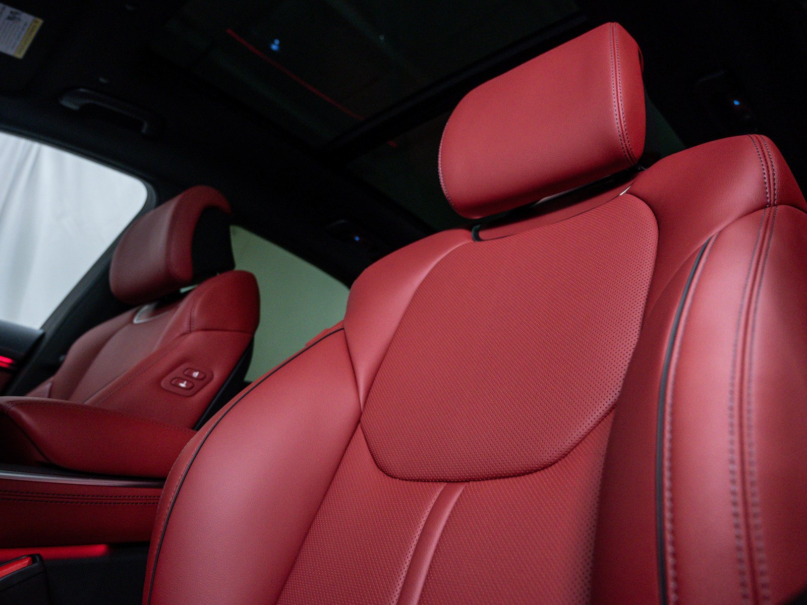 2026 GENESIS GV70 Sport Advanced - Photo 20