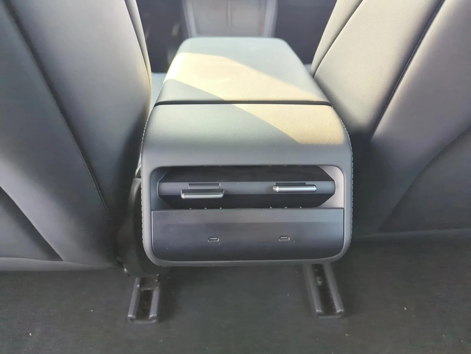 Used 2025 White Tesla Standard image 24