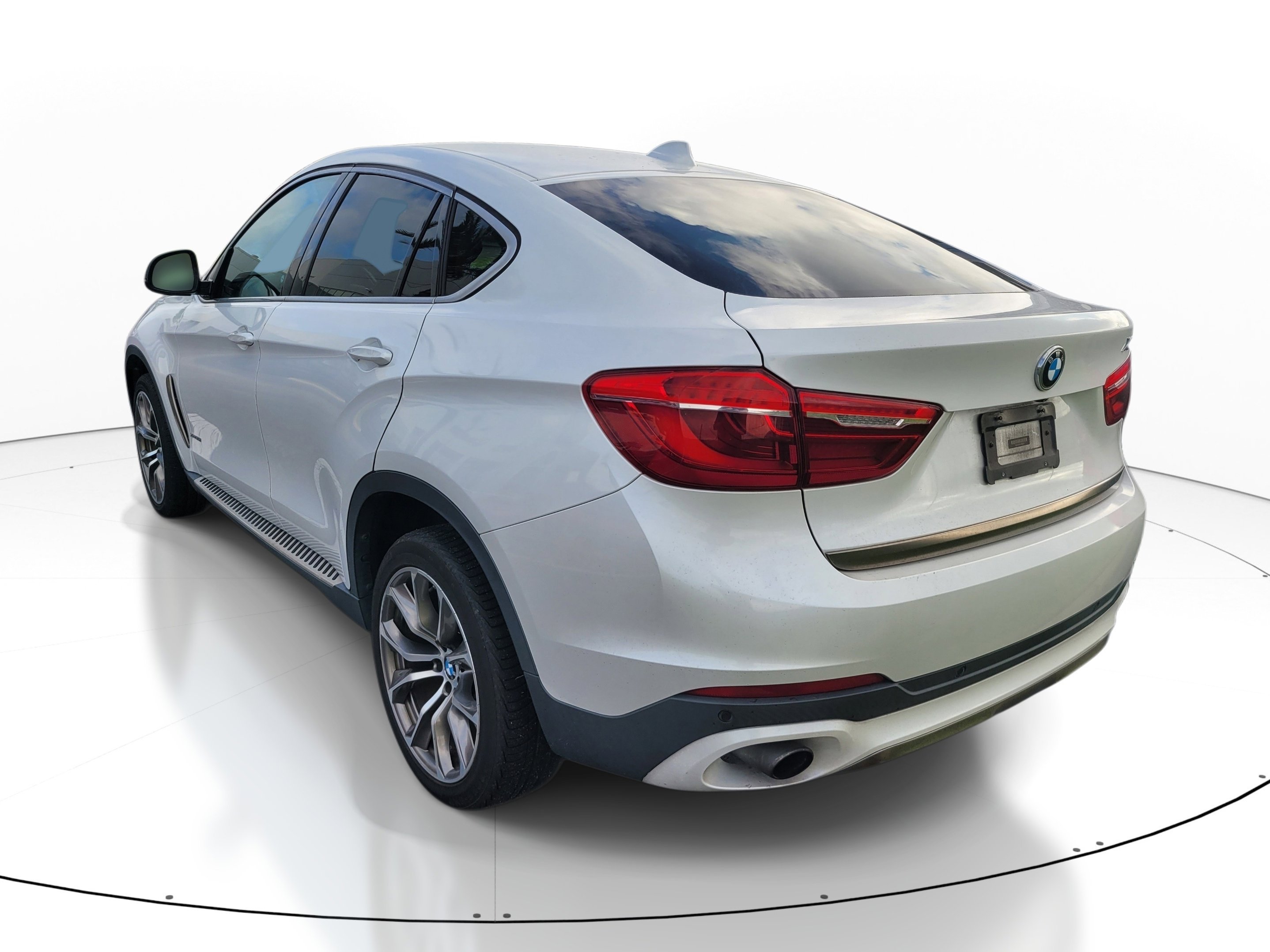 Used 2016 White Metallic BMW xDrive35i image 6