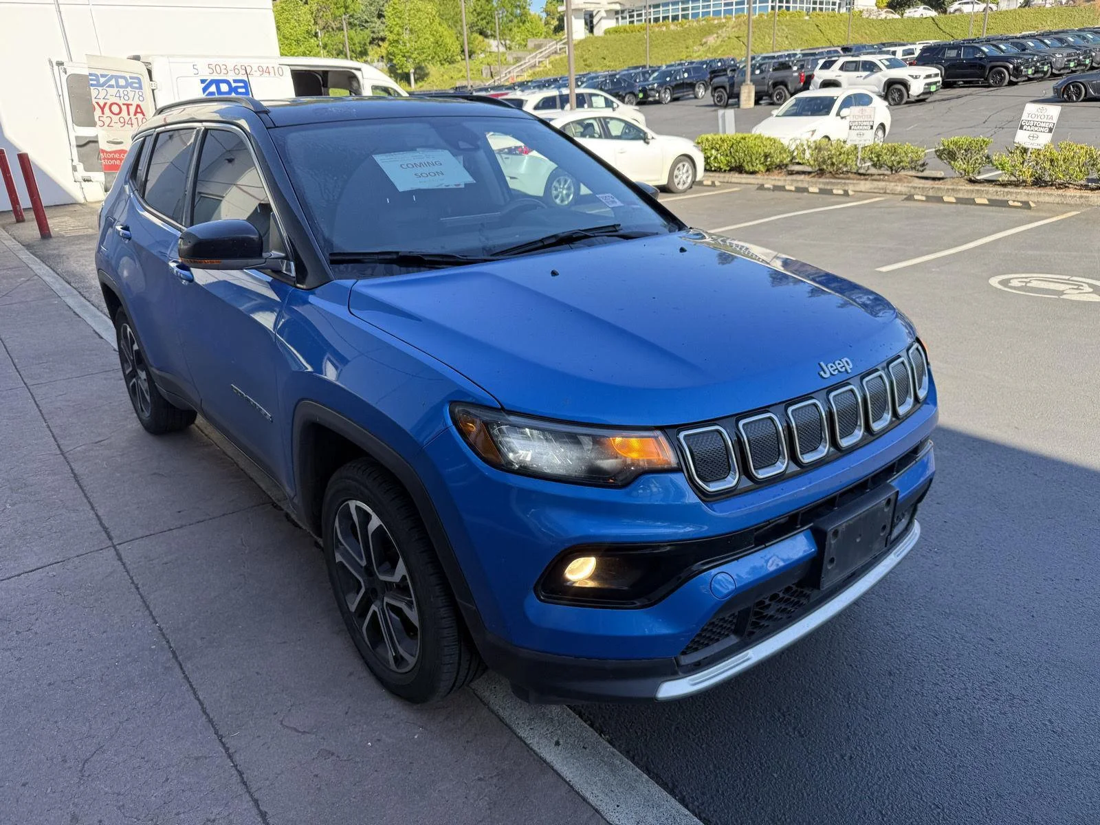 Used 2022 Laser Blue Pearlcoat Jeep Limited image 7