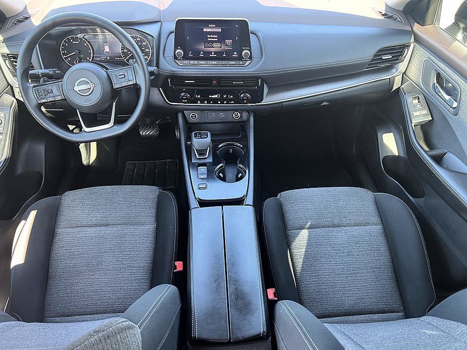 Used 2022 Super Black Nissan SV image 18