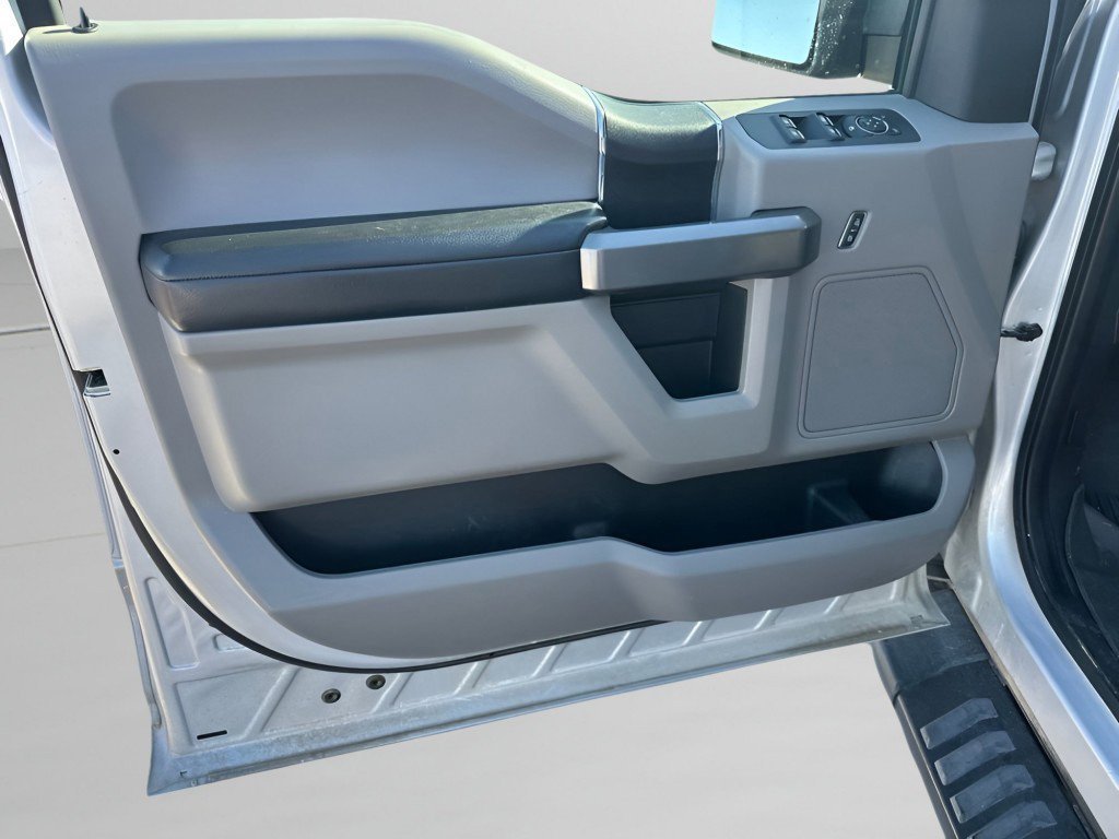 Certified Used 2019 Ingot Silver Ford XLT image 19