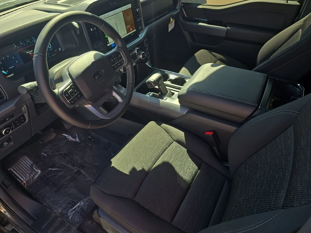 2026 Ford F-150 XLT - Photo 9