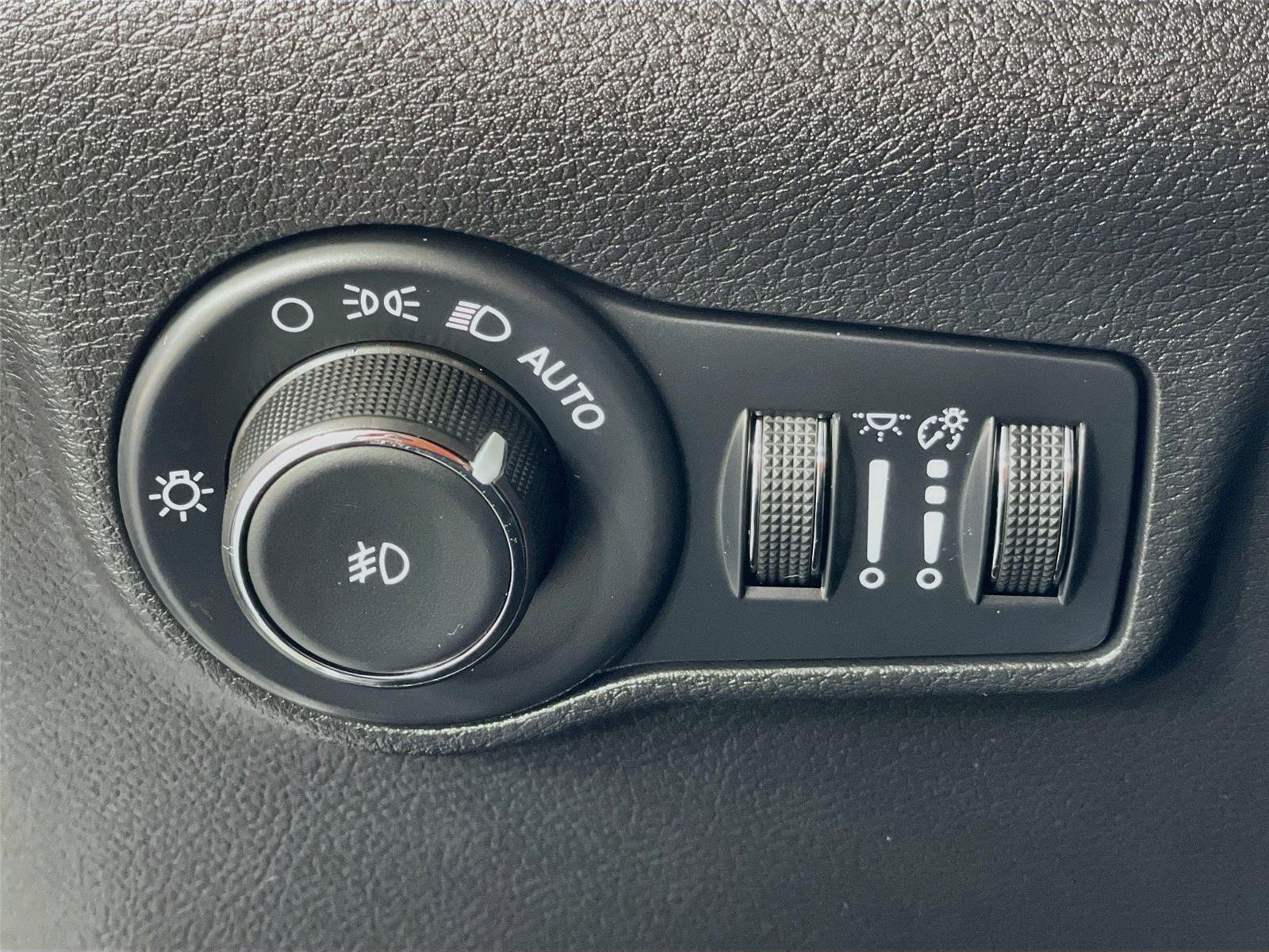 Used 2025 Bright White Clearcoat Jeep Limited image 14