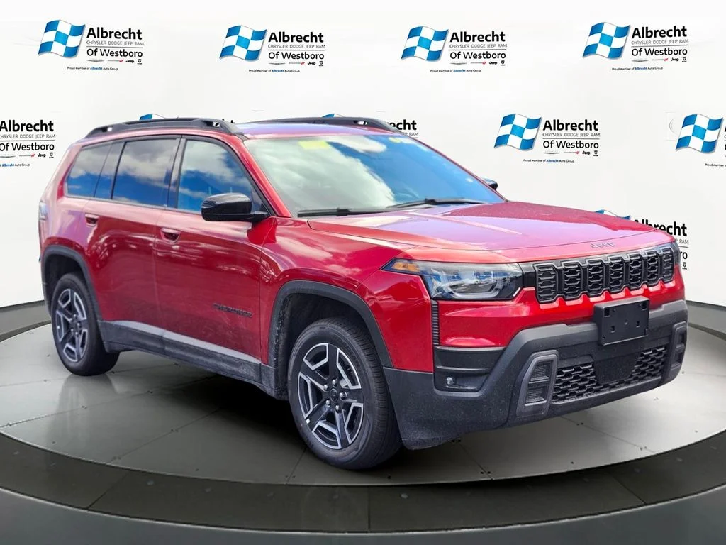 New 2026 Red Hot Pearl-Coat Exterior Paint Jeep Laredo image 7