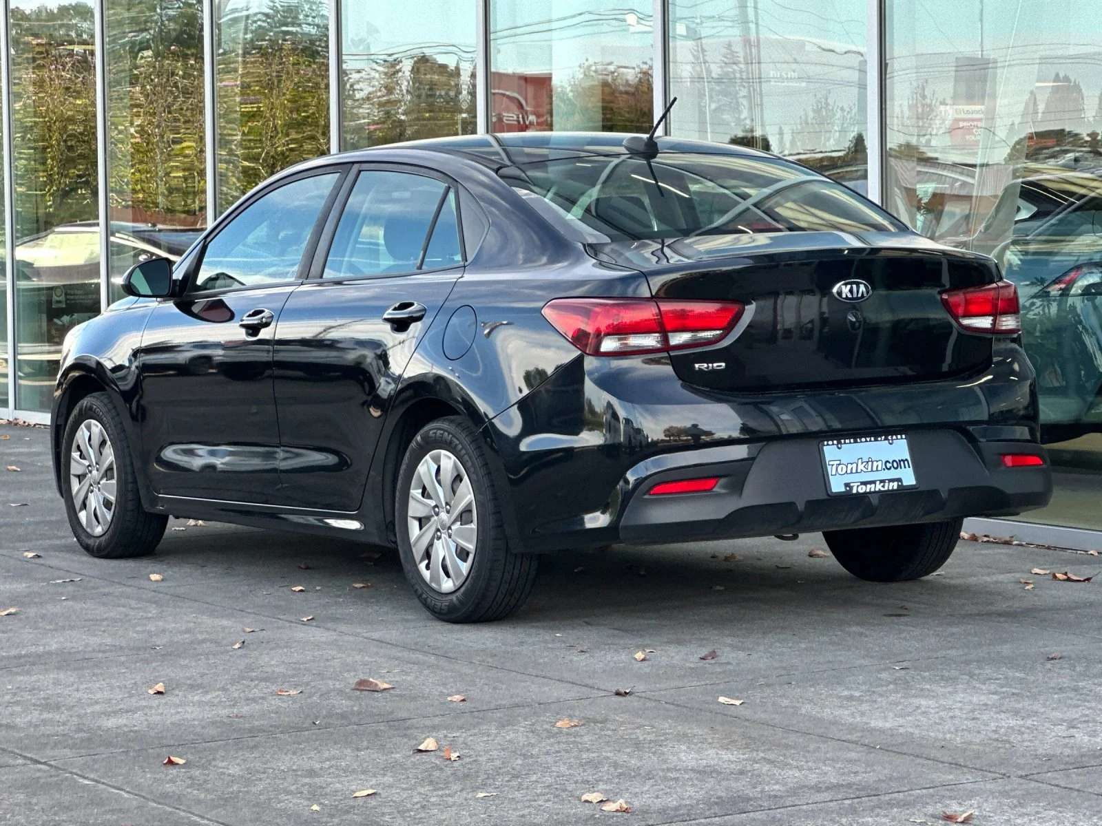 Used 2018 Aurora Black Kia S image 6