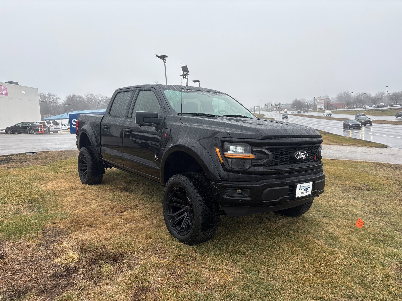 New 2026 Agate Black Metallic Ford XLT image 1