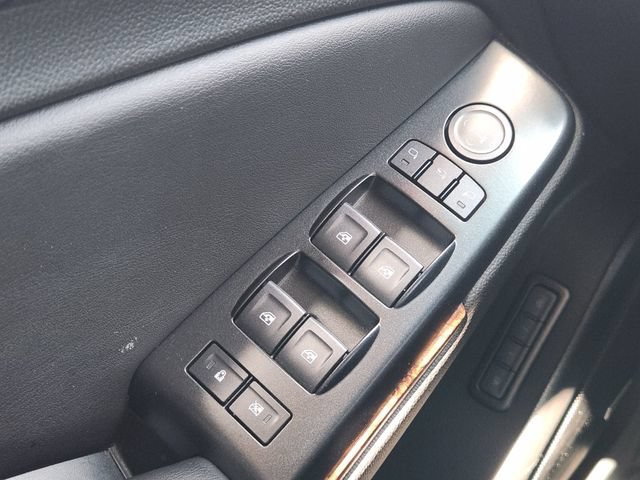 Used 2020 SATIN STEEL METALLIC Chevrolet Premier image 22