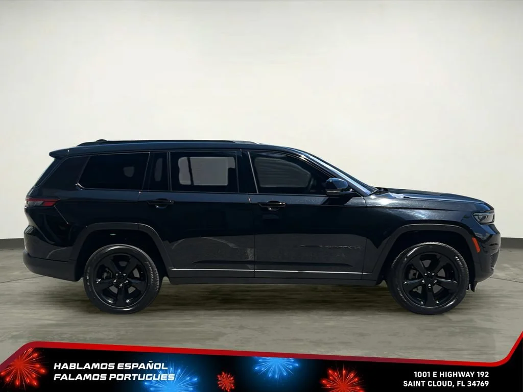 Used 2024 Black Jeep Altitude X 4x4 image 7
