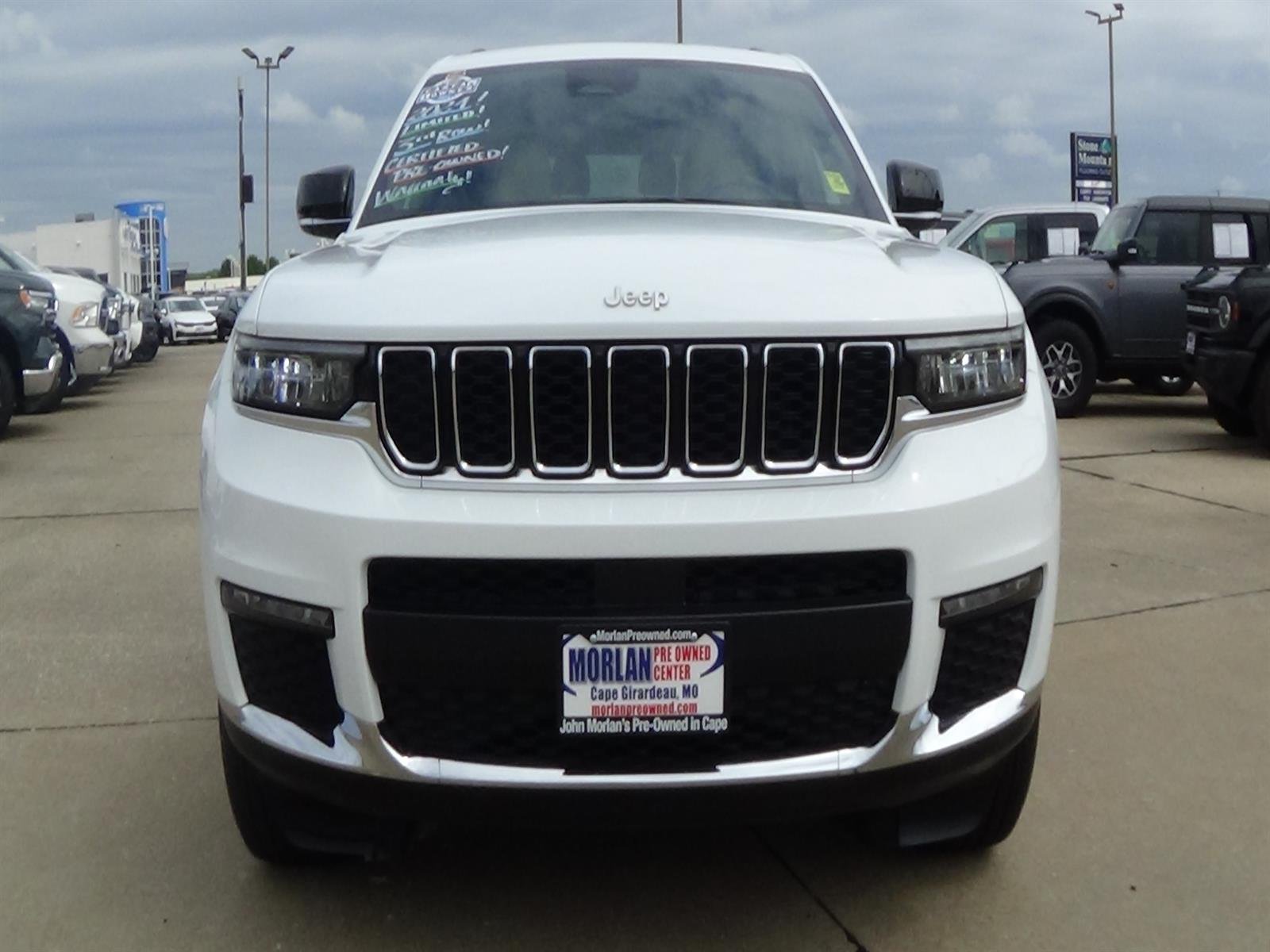 Certified Used 2025 Bright White Clear Coat (pw7) Jeep Limited image 3