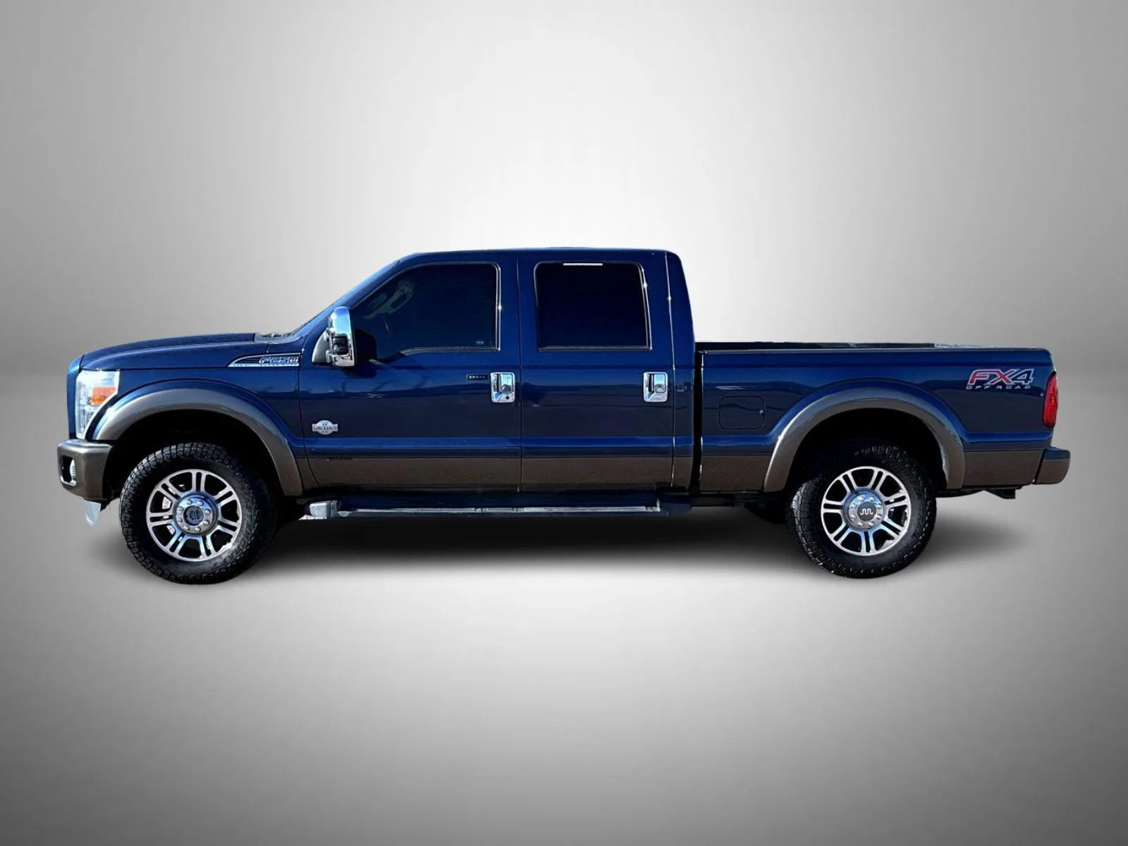 Used 2016 Blue Ford King Ranch image 8