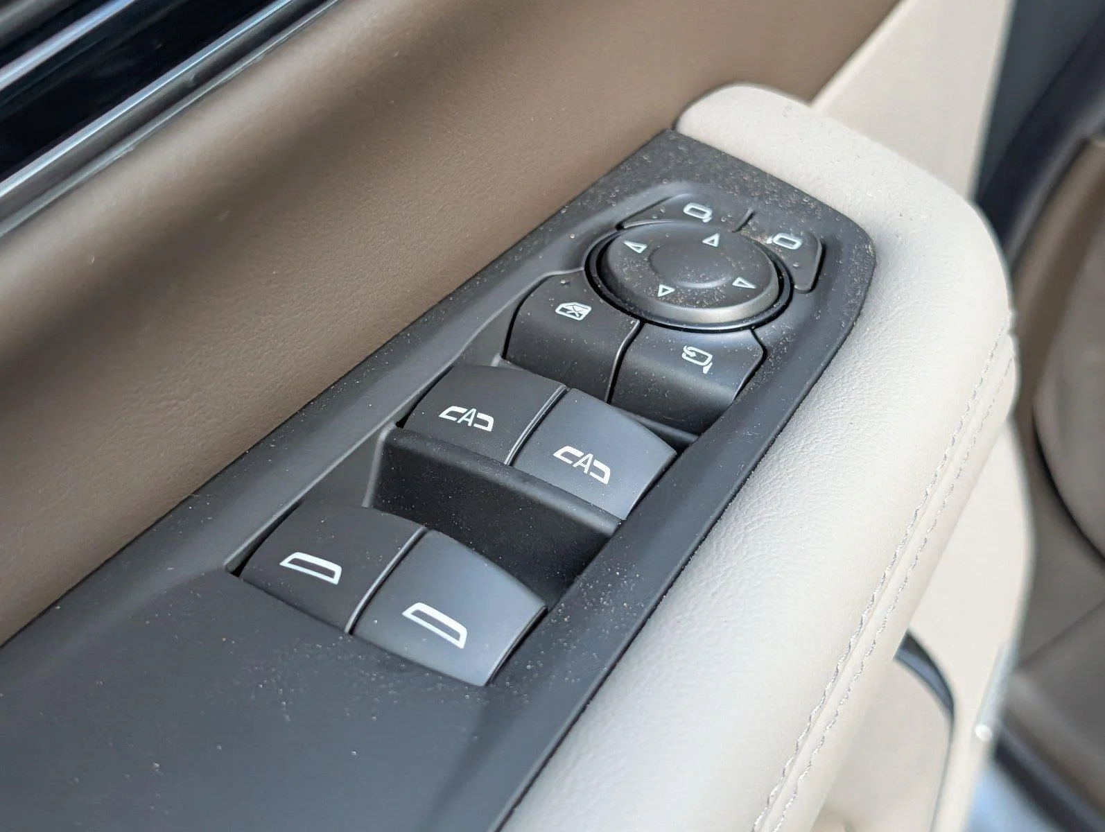 New 2027 Sterling Metallic GMC Elevation image 15