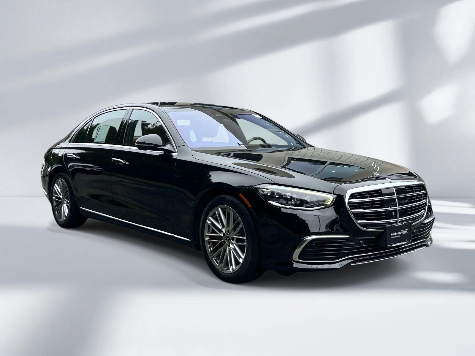 Certified Used 2022 Black Mercedes-Benz S 580 image 2