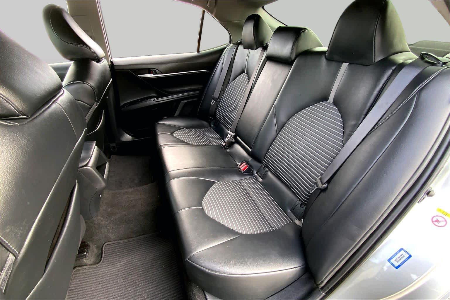 Used 2018 Celestial Silver Metallic Toyota SE image 20